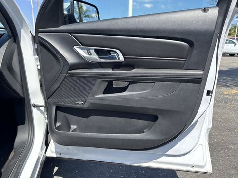 Used 2017 GMC Terrain SLT FWD image 28