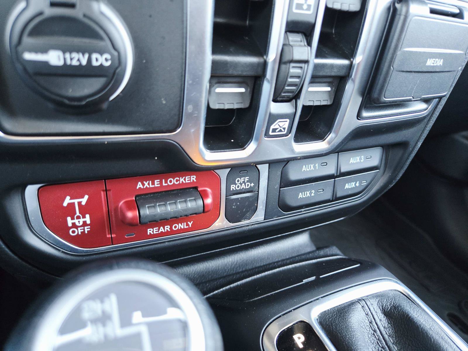 Used 2025 Jeep Wrangler Unlimited Sport AWD/4WD image 34