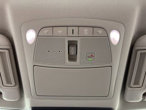 Used 2024 Nissan Armada SL image 31