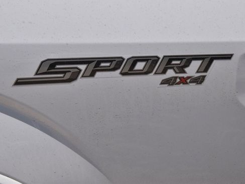 Used 2019 Ford F150 Lariat AWD/4WD image 11