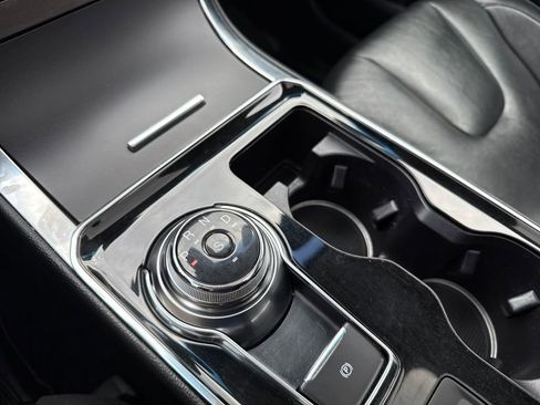 Used 2019 Ford Edge Titanium w/ Cold Weather Package image 33