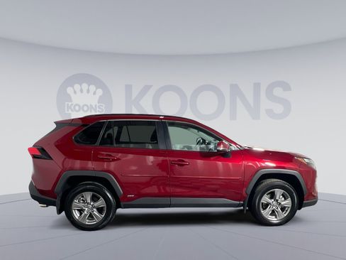 Used 2024 Toyota RAV4 XLE w/ Convenience Package image 8