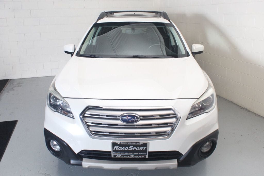 Used 2017 Subaru Outback 2.5i Premium AWD/4WD image 3