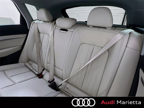 Used 2022 Audi e-tron Premium w/ Convenience Plus Package image 22