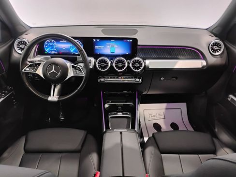 Used 2024 Mercedes-Benz EQB 300 4MATIC image 7
