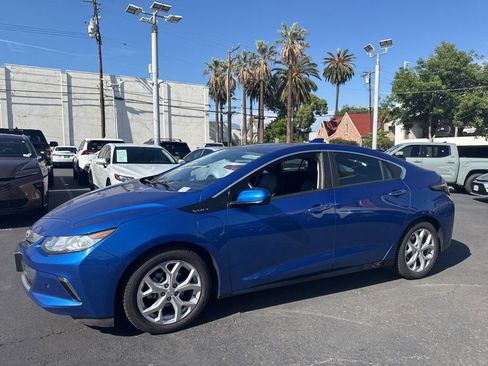 Used 2017 Chevrolet Volt Premier w/ Driver Confidence II Package image 8