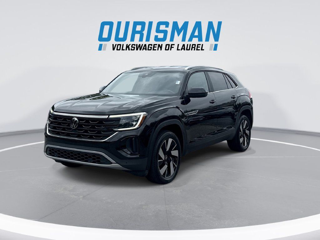 Used 2024 Volkswagen Atlas Cross Sport SE FWD image 4