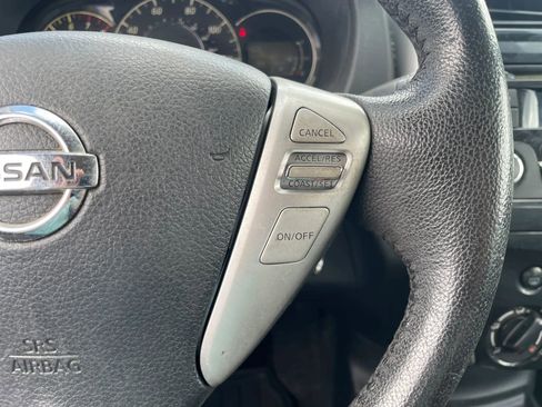 Used 2015 Nissan Versa Note SV FWD image 14