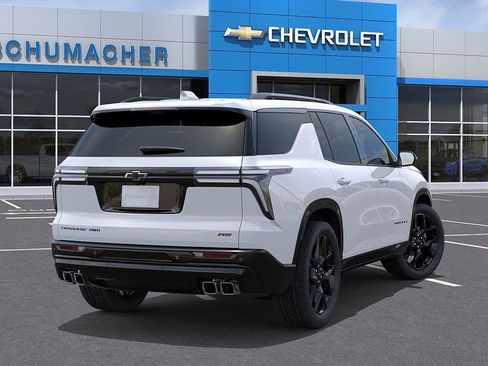 New 2026 Chevrolet Traverse RS w/ LPO, Floor Liner Package image 4