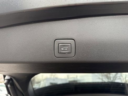 Used 2023 Buick Encore GX Select w/ Sport Touring Package image 32