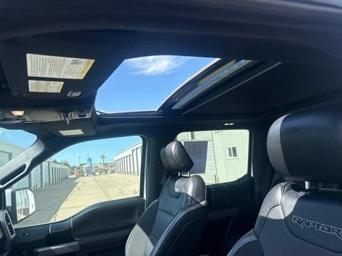 Used 2019 Ford F150 Raptor w/ Equipment Group 802A Luxury AWD/4WD image 3