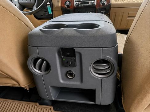 Used 2012 Ford F250 Lariat w/ Lariat Interior Pkg AWD/4WD image 12