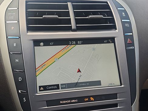 Used 2018 Lincoln MKZ Select w/ Select Plus Package FWD image 26