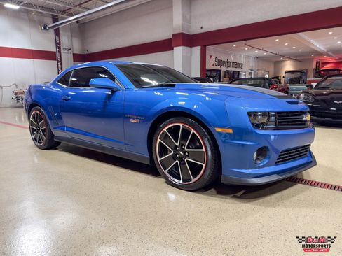 Used 2013 Chevrolet Camaro SS w/ Hot Wheels Special Edition RWD image 7