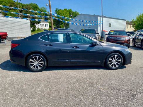 Used 2016 Acura TLX w/ Technology Package FWD image 8