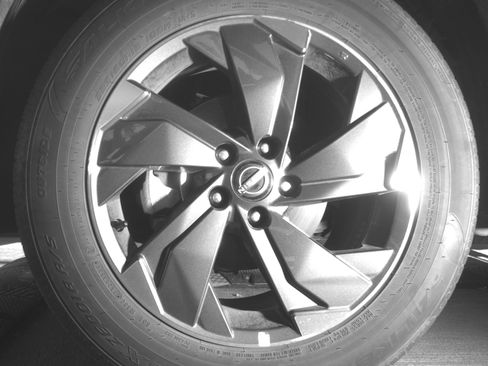 Used 2025 Nissan Rogue SV image 12