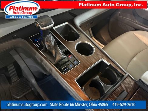 Used 2023 Toyota Sienna XLE AWD/4WD image 22