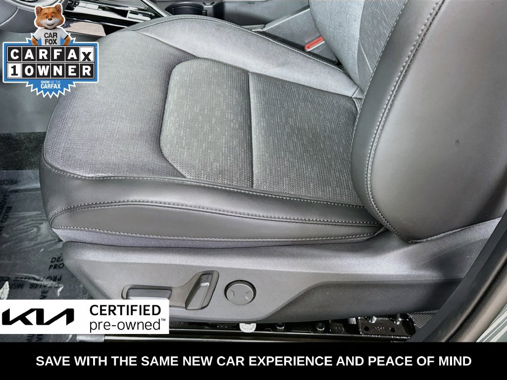 Used 2025 Kia Niro SX Touring FWD image 24