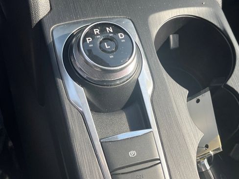 Used 2022 Ford Escape SEL image 10