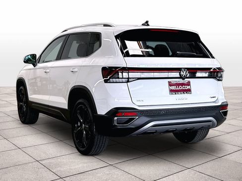 New 2026 Volkswagen Taos SEL AWD/4WD image 3
