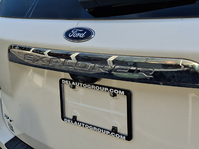 Used 2022 Ford Explorer XLT w/ Equipment Group 202A AWD/4WD image 32