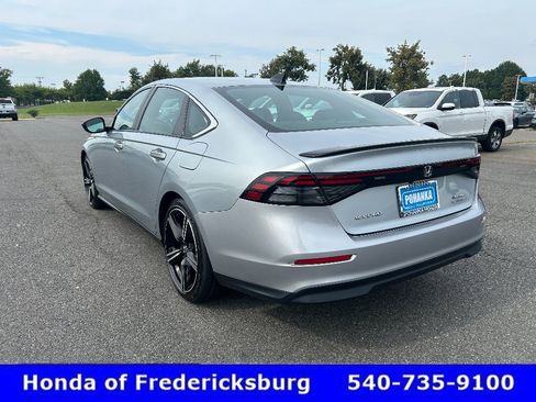 Used 2024 Honda Accord Sport image 4