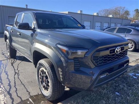 Used 2024 Toyota Tacoma TRD Off-Road image 1