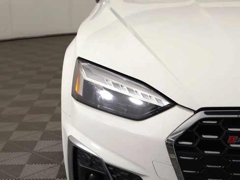 Used 2022 Audi S5 Premium image 13