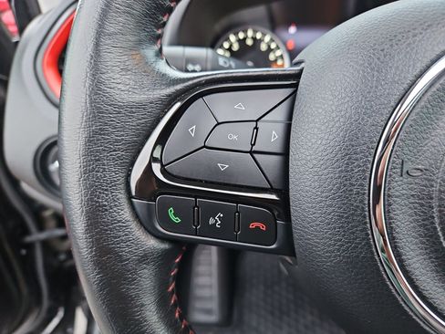 Used 2022 Jeep Renegade Trailhawk w/ Sun/Sound Group image 20