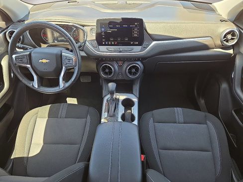 Used 2025 Chevrolet Blazer LT AWD/4WD image 16