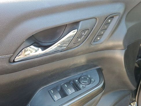 Certified 2023 GMC Acadia SLT w/ Technology Package image 24