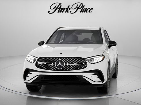 Used 2026 Mercedes-Benz GLC 300 image 37