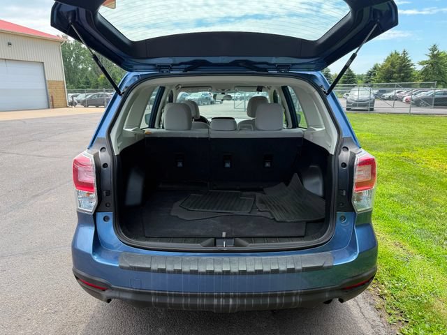 Used 2018 Subaru Forester 2.5i w/ Alloy Wheel Package AWD/4WD image 3