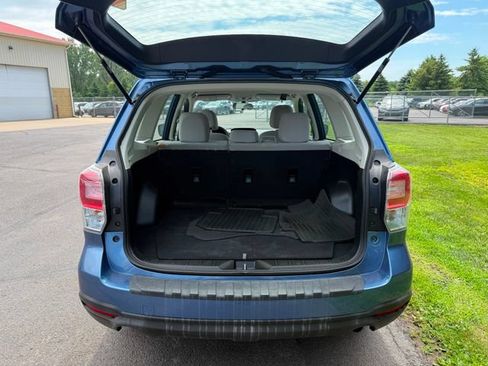 Used 2018 Subaru Forester 2.5i w/ Alloy Wheel Package AWD/4WD image 3