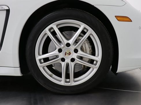 Used 2013 Porsche Panamera S w/ Premium Pkg Plus image 46