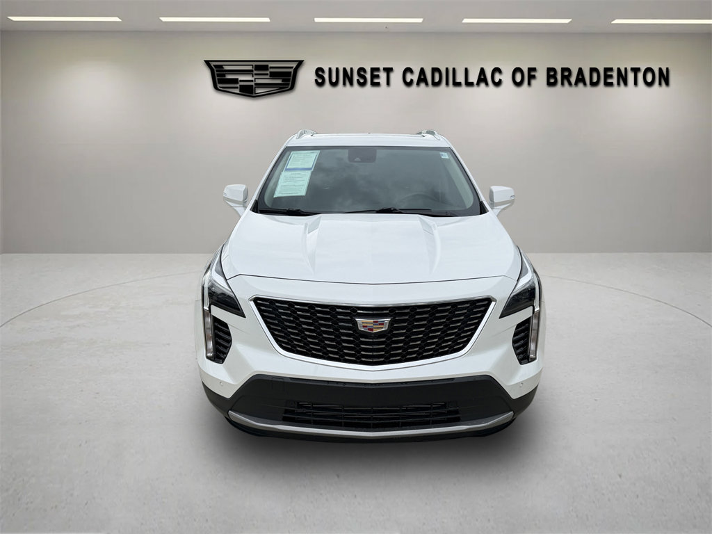 Certified 2022 Cadillac XT4 Premium Luxury w/ Enhanced Visibility Package FWD image 7