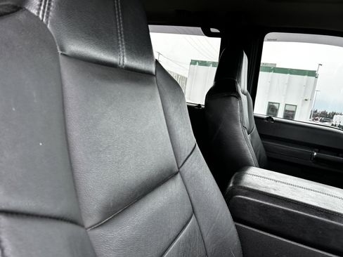 Used 2010 Ford F250 Lariat image 13