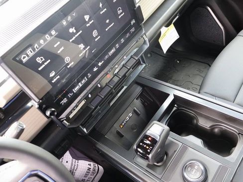 New 2026 GMC Hummer EV SUV AWD/4WD image 26