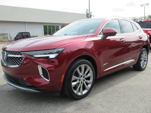 Used 2023 Buick Envision Avenir FWD image 3