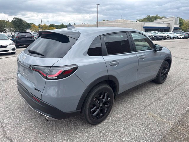 Used 2024 Honda HR-V Sport image 3