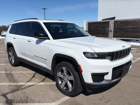 Used 2021 Jeep Grand Cherokee L Limited w/ Luxury Tech Group II image 8