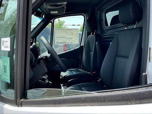New 2025 Mercedes-Benz Sprinter 2500 image 14