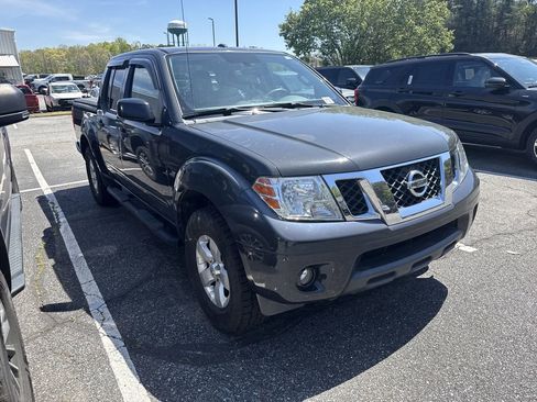 Used 2013 Nissan Frontier SV w/ SV Value Truck Pkg image 2
