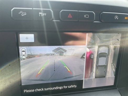 Used 2019 Ford F150 Platinum w/ Equipment Group 701A Luxury image 21