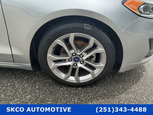 Used 2020 Ford Fusion SEL FWD image 9