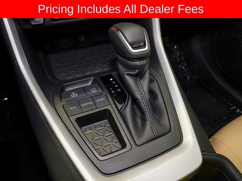 Used 2025 Toyota RAV4 XLE Premium w/ Weather Package FWD image 18