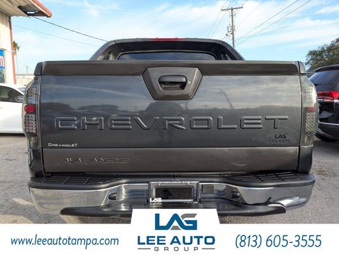 Used 2004 Chevrolet Avalanche Z66 w/ Preferred Equipment Group image 4