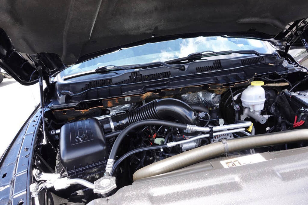 Used 2022 RAM 1500 Classic SLT w/ Electronics Convenience Group AWD/4WD image 57