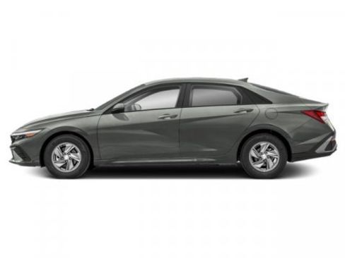 New 2026 Hyundai Elantra SE FWD image 3