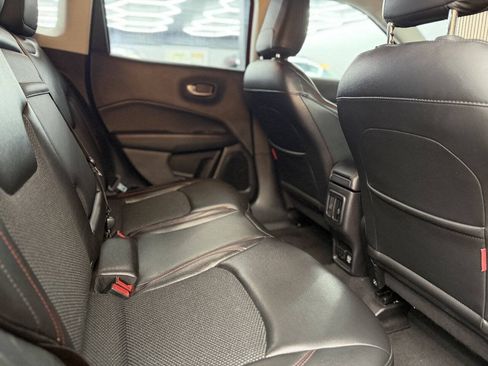 Used 2018 Jeep Compass Trailhawk AWD/4WD image 16